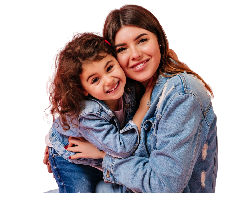 Madre e hija sonriendo